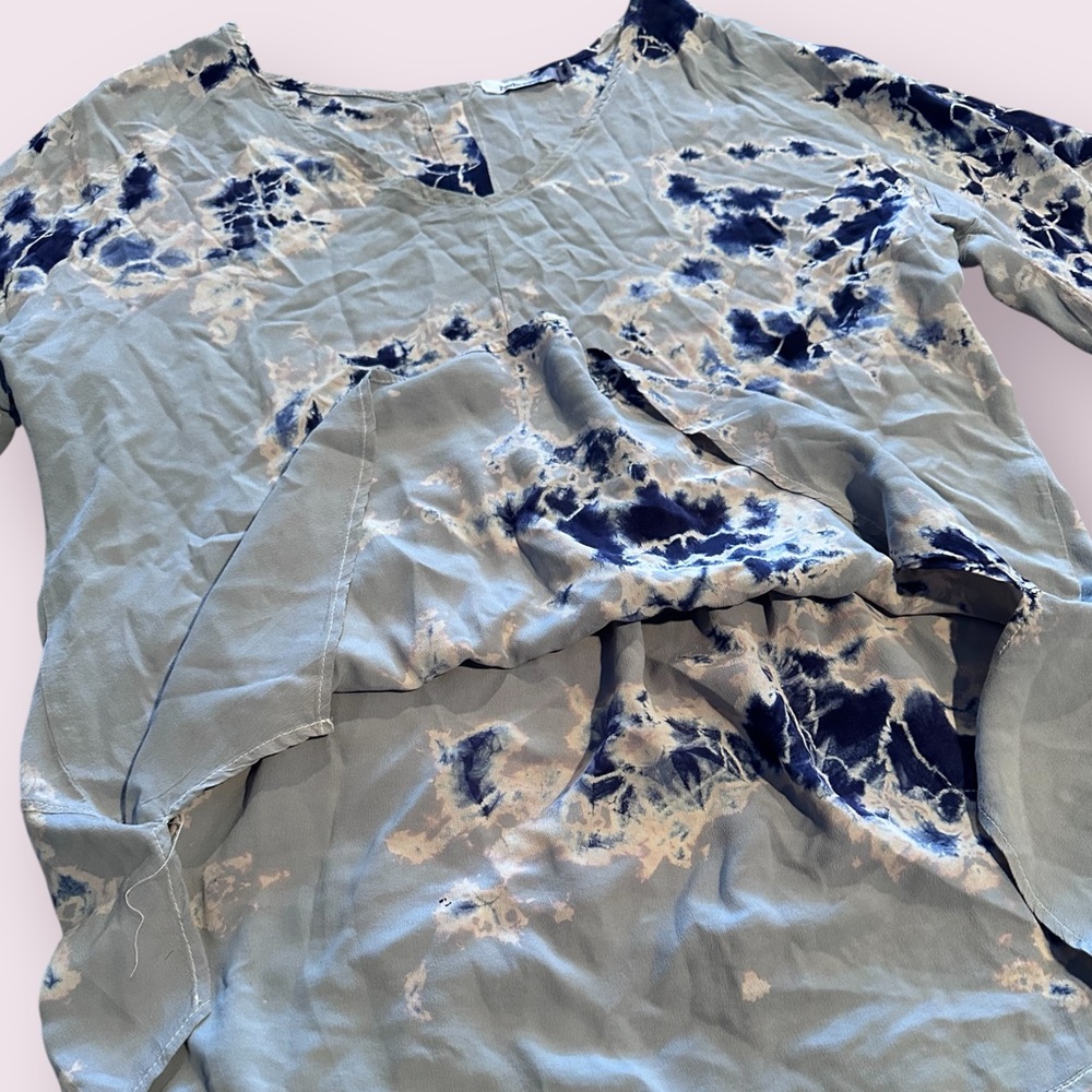 Women's Red Haute Gray And Blue Tie Dye Long Sleeve Blouse Size Medium - Picture 6 of 10